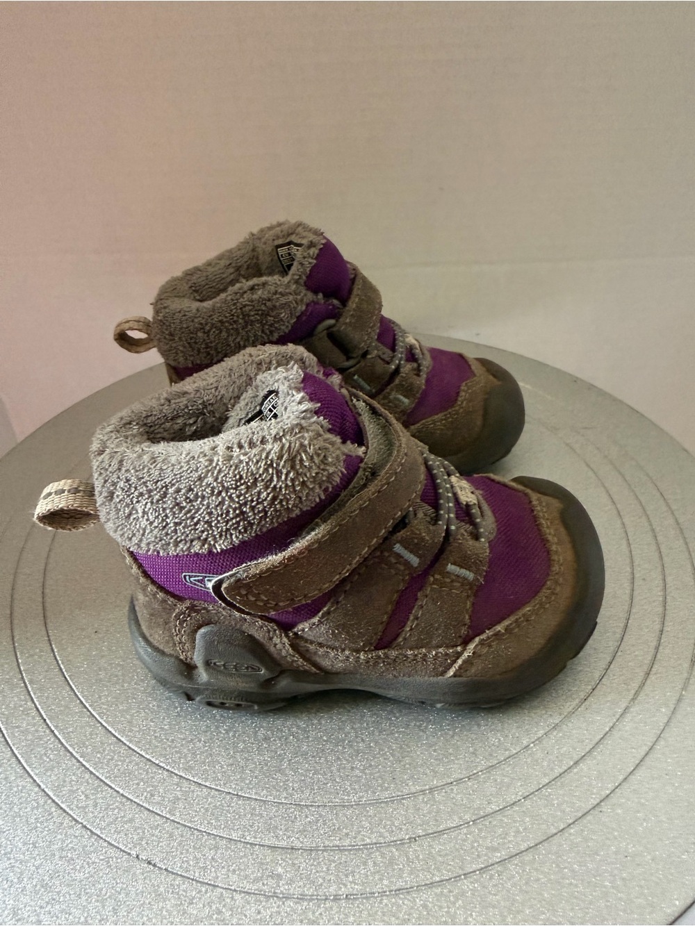 Keen knotch chukka mid High insulated boots size infant 5 Purple/Grey ColorWay